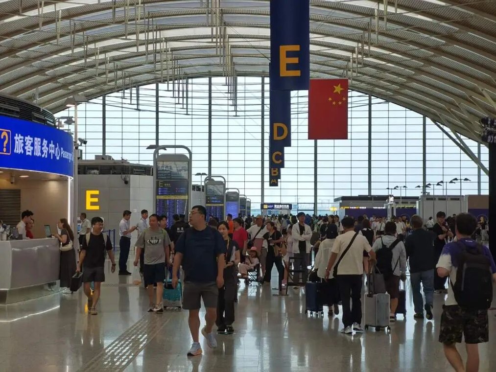 通达全球302个航点，上海机场今年暑运通航点创新高